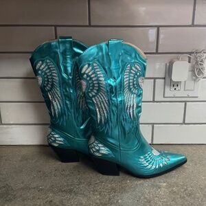 Azalea Wang Temple Metallic Bootie